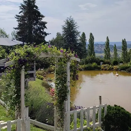 Domaine Le Lanis D'hotes Avec Sur Reservation Frühstückspension Saint-Girons (Ariege)
