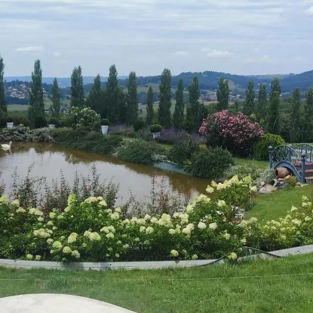 Frühstückspension Domaine Le Lanis D'hotes Avec Sur Reservation Saint-Girons (Ariege)