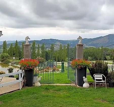 Bed & Breakfast Domaine Le Lanis D'hotes Avec Sur Reservation Saint-Girons (Ariege)