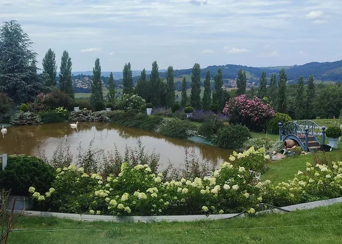 Domaine Le Lanis D'hotes Avec Sur Reservation Saint-Girons (Ariege)